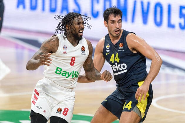 Basketball, Euroleague, day0 03 2021, FC Bayern Munich Fenerbahce Istanbul In the picture Jalen REYNOLDS FC Bayern Munich, 8 and Ahmet DUVERIOGLU Fenerbache Instanbul, 44 Munich Audi Dome Bayern Germany. Copyright: Passion2Press.dex xMarkusxFischerx