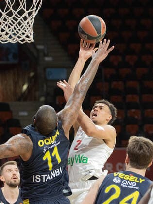 Bayerns 2 Wade BALDWIN IV vs Fenerbahces 11 O QUINN Basketball, Euroleague, FC Bayern Fernerbahce Istanbul, 2020 2021 season, on 30 3 2021 in Munich, A U D I D O M E, Germany Source Copyright Credit Oryk HAIST xx
