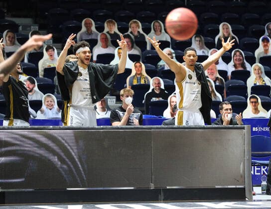 Löwen Braunschweig vs Bonn, BBL Braunschweig, 31 03 2021, BASKETBALL easyCredit BBL Basketball Bundesliga, Löwen Braunschweig vs Telekom Baskets Bonn, season 2020 21 cheer Braunschweig