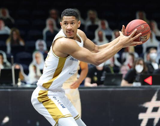 Löwen Braunschweig vs Bonn, BBL Braunschweig, 31 03 2021, BASKETBALL easyCredit BBL Basketball Bundesliga, Löwen Braunschweig vs Telekom Baskets Bonn, season 2020 21 Karim Jallow Löwen Braunschweig Braunschweig