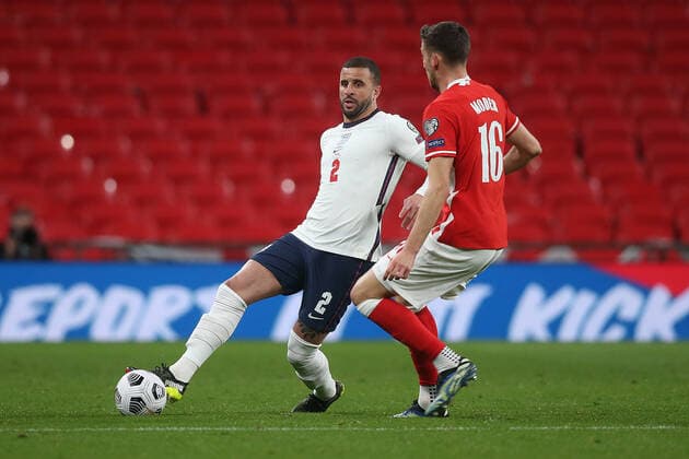 England v Poland 2022 FIFA World Cup, WM, Weltmeisterschaft, Fussball Qualifiers Kyle Walker of England and Jakub Moder of Poland in action during the 2022 FIFA World Cup Qualifiers match at Wembley Stadium, London Content Not Available For UK Newspapers Copyright: xPaulxChestertonx FIL-15363-0039