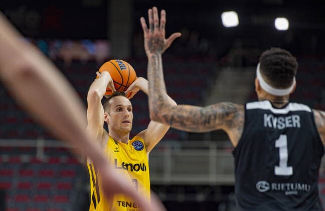(210401) -- RIGA, April 1, 2021 -- Marcelinho Huertas of Lenovo Tenerife competes during the Europe Basketball Champions League group J match between VEF Riga and Lenovo Tenerife in Riga, Latvia, on March 31, 2021. (Photo by Xinhua) (SP)LATVIA-RIGA-BASKETBALL-EUROPE CHAMPIONS LEAGUE-VEF RIGA VS LENOVO TENERIFE EdijsxPalens 