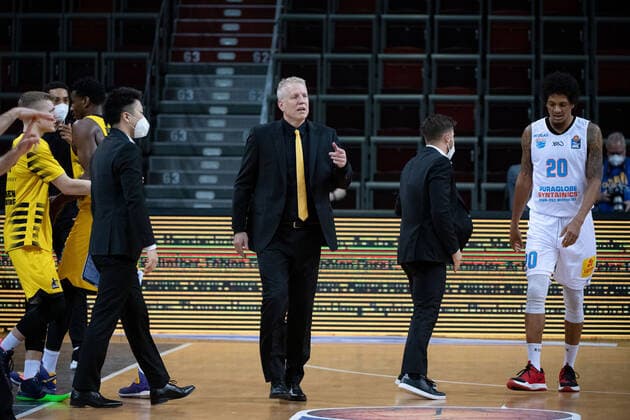 John Patrick MHP Riesen Ludwigsburg in timeout, GER, MHP Riesen Ludwigsburg vs Syntainics MBC Weissenfels, 01 04 2021, 29 matchday easycredit Basketball Bundesliga, season 2020 2021 GER, MHP Riesen Ludwigsburg vs Syntainics MBC Weissenfels, 01 04 2021, 29 matchday easycredit Basketball Bundesliga, season 2020 2021 Ludwigsburg Copyright: xEibnerxPressefoto MichaelxMemmlerx EP_MMR