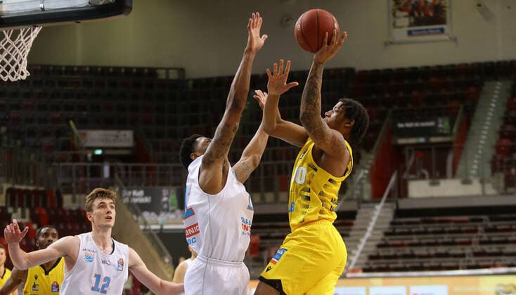 Ludwigsburg , Basketball easyCredit BBL Bundesliga , MHP RIESEN Ludwigsburg vs SYNTAINICS MBC , from left Kyndahl Hill MBC Desi Rodriguez Riesen