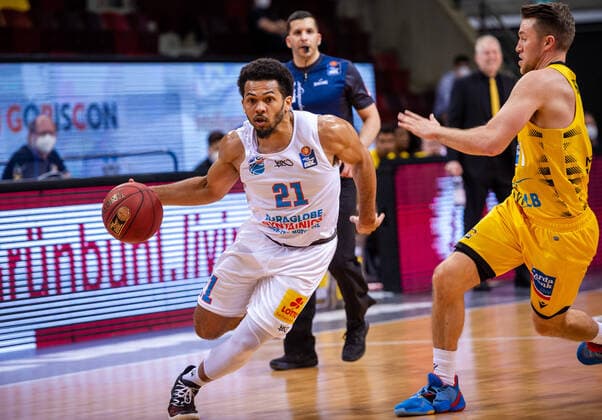Quinton Hooker SYNTAINICS MBC 21 Jordan Hulls MHP RIESEN Ludwigsburg 1 1 Basketball Bundesliga easyCredit BBL MHP RIESEN Ludwigsburg SYNTAINICS MBC on 01 04 2021 in Ludwigsburg MHPArena , Baden Wuerttemberg, Germany Ludwigsburg 01 04 21 Basketball , 01 04 2021, Ludwigsburg Germany xpxsdx