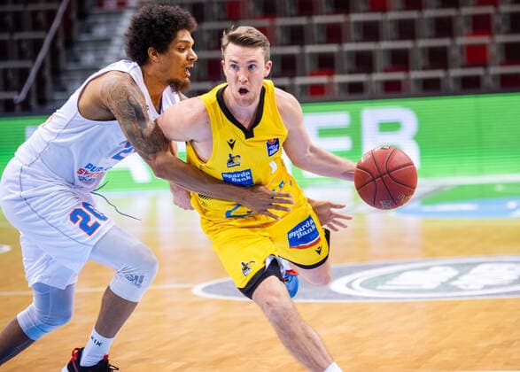 Jordan Hulls MHP RIESEN Ludwigsburg 1 Deron Washington SYNTAINICS MBC 20 1 Basketball Bundesliga easyCredit BBL MHP RIESEN Ludwigsburg SYNTAINICS MBC on 01 04 2021 in Ludwigsburg MHPArena , Baden Wuerttemberg, Germany Ludwigsburg 01 04 21 Basketball , 01 04 2021, Ludwigsburg Germany xpxsdx