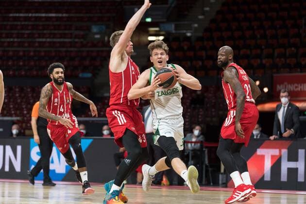 Basketball, Euroleague, day0 04 2021, FC Bayern Munich Zalgiris Kaunas In the picture Leon RADOSEVIC FC Bayern Munich, 43 and Rokas JOKUBAITIS Zalgiris Kaunas, 31 Munich Audi Dome Bayern Germany Copyright: Passion2Press.dex xMarkusxFischerx