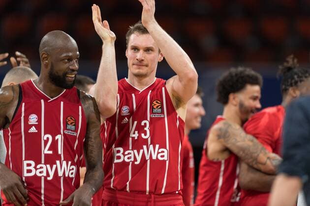 Basketball, Euroleague, day0 04 2021, FC Bayern Munich Zalgiris Kaunas Pictured James GIST III FC Bayern Munich, 21 and Leon RADOSEVIC FC Bayern Munich, 43 celebrate victory and entry into playoffs Munich Audi Dome Bayern Germany Copyright: Passion2Press.dex xMarkusxFischerx