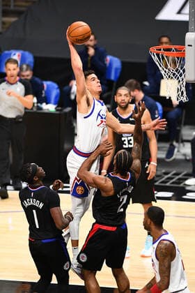 LOS ANGELES, CA - APRIL 01: Denver Nuggets Forward Michael Porter Jr. (1) goes up for a dunk during a NBA, Basketball Herren, USA game between the Denver Nuggets and the Los Angeles Clippers on April 1, 2021 at STAPLES Center in Los Angeles, CA. The game was played without fans due to the COVID-19 pandemic. (Photo by Brian Rothmuller Icon Sportswire) NBA: APR 01 Nuggets at Clippers Icon210401001