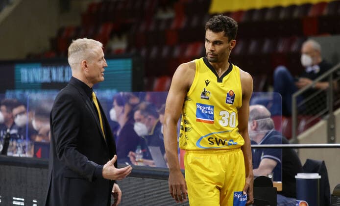 Ludwigsburg , Basketball easyCredit BBL Bundesliga , MHP RIESEN Ludwigsburg vs SYNTAINICS MBC , from left coach John Patrick Oscar da Silva Riesen