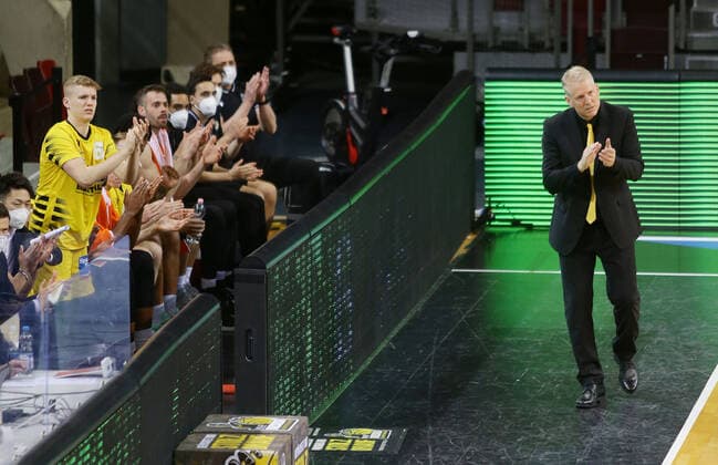 Ludwigsburg , Basketball easyCredit BBL Bundesliga , MHP RIESEN Ludwigsburg vs SYNTAINICS MBC , Coach John Patrick Riesen