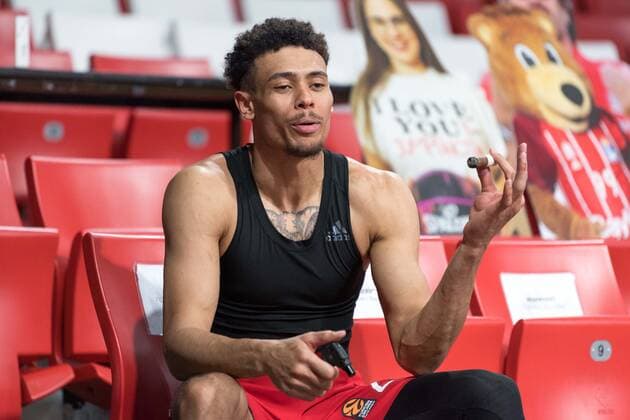 Basketball, Euroleague, day0 04 2021, FC Bayern Munich Zalgiris Kaunas In the picture Wade BALDWIN FC Bayern Munich, 2 enjoys winning cigar Munich Audi Dome Bayern Germany Copyright: Passion2Press.dex xMarkusxFischerx