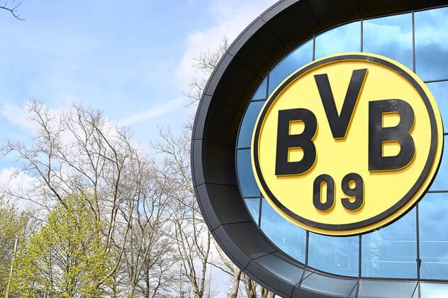 GER, Men, 1 Bundesliga, Season 2020 2021, Borussia Dortmund Eintracht Frankfurt Dortmund, Signal Iduna Park, 03 04 21, GER, Men, 1 Bundesliga, Season 2020 2021, Borussia Dortmund Eintracht Frankfurt Picture Stadium view outside with BVB Crest Foto Ulrich Hufnagel Hufnagel PR Pool Nur fuer journalistische Zwecke Only for editorial use According to the regulations of the DFL Deutsche Fußball Liga it is prohibited, DFL regulations prohibit any use of photographs as image sequences and or quasi video Dortmund Signal Iduna Park NRW Germany Poolfoto Ulrich Hufnagel Hufnagel PR POOL ,EDITORIAL USE ONLY