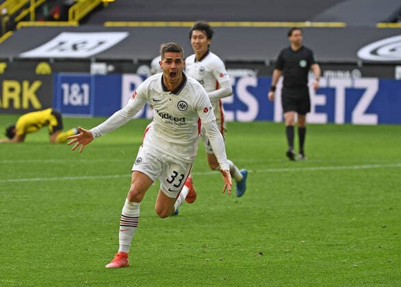 Football 1 Bundesliga, Borussia Dortmund Eintracht Frankfurt 03 04 2021, xjhx, Football 1 Bundesliga, Borussia Dortmund Eintracht Frankfurt emspor, v l goal celebration after goal celebrating the goal celebrate 1 2 by Andre Silva Eintracht Frankfurt DFL DFB REGULATIONS PROHIBIT ANY USE OF PHOTOGRAPHS as IMAGE SEQUENCES and or QUASI VIDEO Foto Jan Huebner Pool Dortmund Signal Iduna Park Nordrhein Westfalen Deutschland DE Poolfoto Jan Huebner Pool ,EDITORIAL USE ONLY