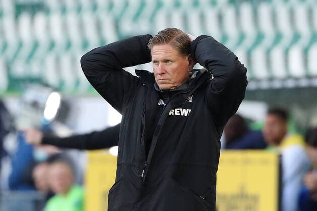 Coach Markus Gisdol disappointed Disappointment Sport Football Soccer DFL first 1 Bundesliga men season 2020 2021 03 04 2021 VfL Wolfsburg WOB vs 1 FC Köln Ghost match due to Corona DFL regulations prohibit any use of photographs as image sequences and or quasi video