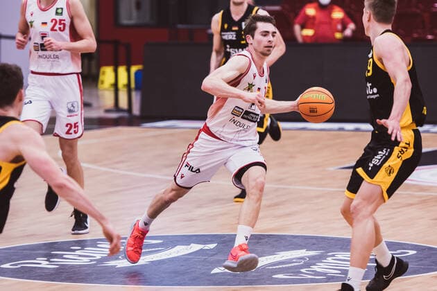 ProA 29 Spieltag Artland Dragons vs Tigers Tuebingen, 03 04 2021 Adrian Breitlauch Artland Dragons, 7 ProA 29 Spieltag Artland Dragons vs Tigers Tuebingen on 03 04 2021 in Quakenbrueck Artland Arena , Germany, Copyright: xBEAUTIFULxSPORTS Neddermannx