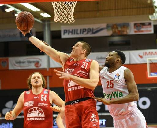 Scottie James JR , Jajuan Johnson 26 matchday, Basketball Bundesliga, Basketball season 2020 2021, Germany, easyCredit BBL, Germany, Giessen 46ers, giessen red, men, Jobstairs GIESSEN 46ers FC Bayern Munich, men, Munich in white