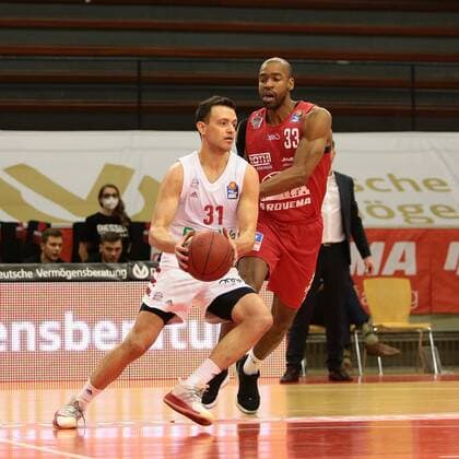 Jan Sisko Muenchen vs Brandon Thomas Giessen Jobstairs Giessen 46ers vs FC Bayern Muenchen, Basketball, easyCredit BBL, 03 04 2021 Jobstairs Giessen 46ers vs FC Bayern Muenchen, Basketball, easyCredit BBL, 03 04 2021 Giessen Copyright: xEibner-Pressefotox EP_RWS