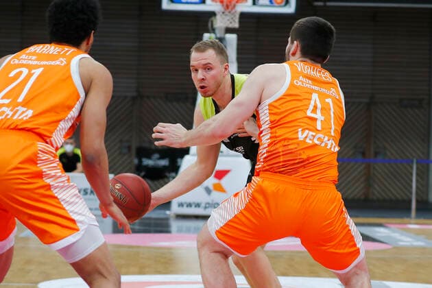 26 Matchday of the easyCredit BBL Basketball Bundesliga on 03 April 2021in the Oberfrankenhalle in Bayreuth Bavaria Germany Season 2020 2021 Medi Bayreuth vs RASTA Vechta Osvaldas Olisevicius Medi Bayreuth 31 center Will Vorhees RASTA Vechta 41 right