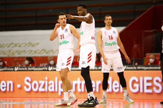 Jan Sisko Muenchen, left, and JaJuan Johnson Muenchen Jobstairs Giessen 46ers vs FC Bayern Muenchen, Basketball, easyCredit BBL, 03 04 2021 Jobstairs Giessen 46ers vs FC Bayern Muenchen, Basketball, easyCredit BBL, 03 04 2021 Giessen Copyright: xEibner-Pressefotox EP_RWS