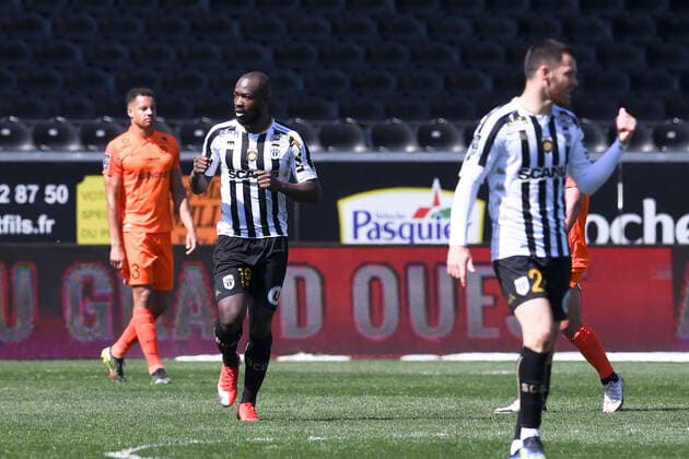JOIE - FAIR PLAY - 19 STEPHANE BAHOKEN (SCO) FOOTBALL : Angers vs Montpellier - Ligue 1 Uber Eats - 04 04 2021 FEP Panoramic 