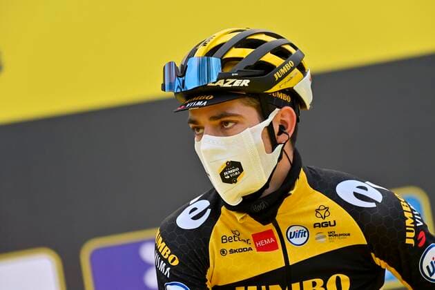 Oudenaarde, Belgium - April 4 : VAN AERT Wout (BEL) of JUMBO-VISMA during the Flanders Classics 105th Ronde Van Vlaanderen cycling race with start in Antwerp and finish in Oudenaarde on April 04, 2021 in Oudenaarde, Belgium, 4 04 2021 CYCLISME : Tour des Flandres - 04 04 2021 Photonews Panoramic 