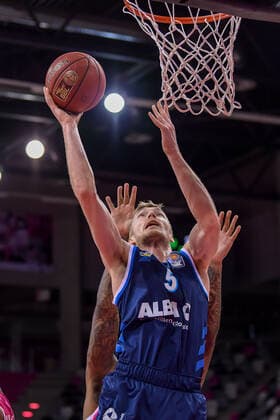 easyCredit BBL, Telekom Baskets Bonn vs Alba Berlin, 04 04 2021 Niels Giffey Alba Berlin 5 , easyCredit BBL, Telekom Baskets Bonn vs Alba Berlin on 04 04 2021 at the Telekom Dome, Bonn North Rhine Westphalia Copyright: xBEAUTIFULxSPORTS Mueller-Laschetx