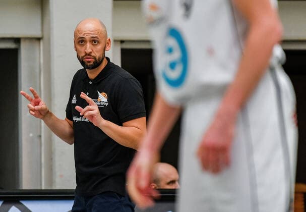 04 04 2021, xpsx, Basketball 2 Bundesliga Pro B Playoffs Group Stage, EBBECKE White Wings Hanau ART Giants Düsseldorf v l Coach Head Coach Kamil Stanislaw EBBECKE WHITE WINGS Hanau Hanau Hesse Germany DEU