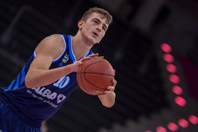 easyCredit BBL, Telekom Baskets Bonn vs Alba Berlin, 04 04 2021 Tim Schneider Alba Berlin 10 , easyCredit BBL, Telekom Baskets Bonn vs Alba Berlin on 04 04 2021 at the Telekom Dome, Bonn North Rhine-Westphalia Copyright: xBEAUTIFULxSPORTS Mueller-Laschetx