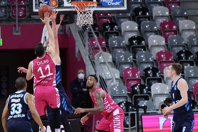 GER, Easycredit BBL, Telekom Baskets Bonn vs Alba Berlin 04 04 2021, Telekom Dome, Bonn, GER, Easycredit BBL, Telekom Baskets Bonn vs Alba Berlin, in the picture Anthony DiLeo Telekom Bonn 11 , with a basket. nordphotoxGmBHx xMeuter nph00351