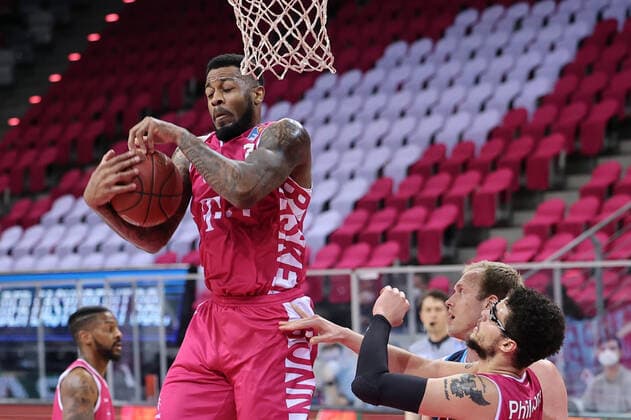 GER, Easycredit BBL, Telekom Baskets Bonn vs Alba Berlin 04 04 2021, Telekom Dome, Bonn, GER, Easycredit BBL, Telekom Baskets Bonn vs Alba Berlin, in picture James Thompson IV Telekom Bonn 3 , at basket nordphotoxGmBHx xMeuter nph00351