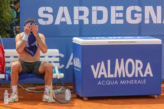 ATP, Tennis Herren Tour 250 2021 Sardegna Open Tennis CAGLIARI, ITALY, APR 04: Matteo Viola during the ATP Tour 250 Sardegna Open tennis match in Cagliari, Italy on April 04, 2021. Cagliari Tennis Club Cagliari Italy 6456_236562 Copyright: xGiampieroxSposito PentaxPressx