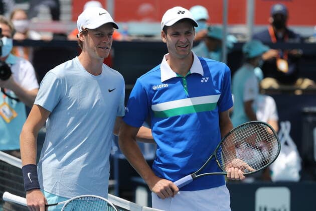 April 4, 2021, Miami Gardens, Florida, United States Of America: MIAMI GARDENS, FLORIDA - APRIL 04: (NO SALES TO NEW YORK POST) Hubert Hurkacz of Poland defeats Jannik Sinner of Italy during the mens singles final at the Miami Open at Hard Rock Stadium. on April 04, 2021 in Miami Gardens, Florida....People: Hubert Hurkacz Miami Gardens United States Of America - ZUMAs214 20210404_zda_s214_106 Copyright: xSMGx