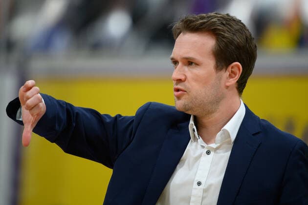BG Göttingen MHP Riesen Ludwigsburg 05 04 2021, Basketball Bundesliga easyCredit BBL, season 2020 2021, main round, BG Göttingen MHP Riesen Ludwigsburg Göttingens co-coach Thomas Crab Göttingen Lower Saxony Germany