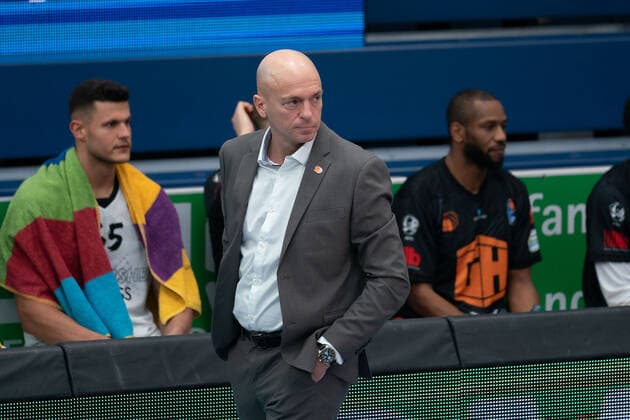 Syntainics MBC Niners Chemnitz, Basketball, Bundesliga, Men, 2020 2021, 26 Spieltag, 05 04 2021, Head Coach Rodrigo Pastore Niners Chemnitz , Bank Syntainics MBC Niners Chemnitz, Basketball, Bundesliga, Men, 2020 2021, 26 Spieltag, 05 04 2021, Weissenfels Copyright: xSchulz Eibner-Pressefotox ep_esz