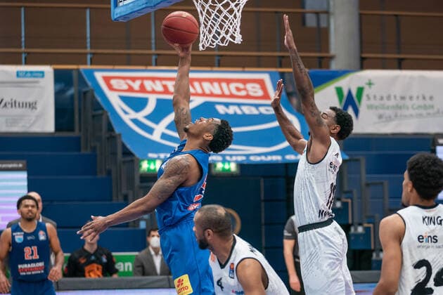 Syntainics MBC Niners Chemnitz, Basketball, Bundesliga, Men, 2020 2021, 26 Matchday, 05 04 2021, v l Kyndahl Hill MBC, 11 , Virgil Matthews Chemnitz, 4 , Isiaha Mike Chemnitz, 11 Syntainics MBC Niners Chemnitz, Basketball, Bundesliga, Men, 2020 2021, 26 Matchday, 05 04 2021, Weissenfels. Copyright: xSchulz Eibner-Pressefotox ep_esz