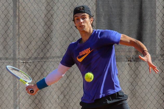 ATP, Tennis Herren Tour 250 2021 Sardegna Open Tennis CAGLIARI, ITALY, APR 05: Lorenzo Musetti attends a training session during the ATP Tour 250 Sardegna Open in Cagliari, Italy on April 05, 2021. Cagliari Tennis Club Cagliari Italy 6460_236669 Copyright: xGiampieroxSposito PentaxPressx