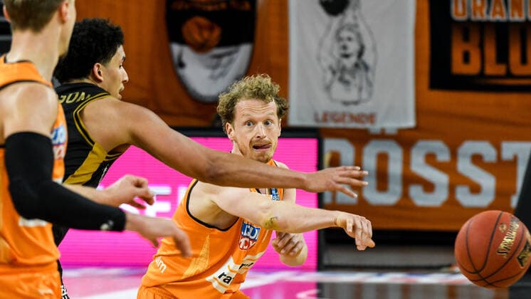 GER, BBL, ratiopharm ulm vs Basketball Löwen Loewen Braunschweig 05 04 2021, ratiopharm arena, New Ulm, GER, BBL, ratiopharm ulm vs Basketball Löwen Loewen Braunschweig, pictured Per Günther Guenther Ulm, 6 nordphotoxGmbHx xHafner nph00200
