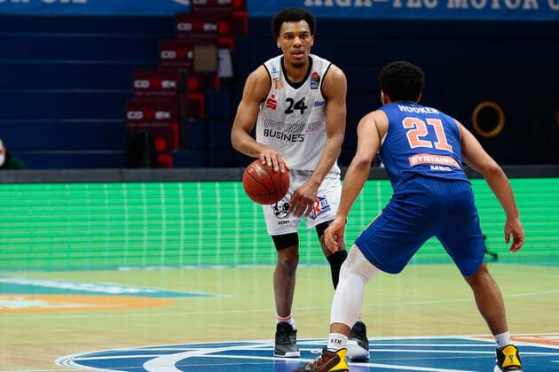05 04 2021, xtgx, basketball, easyCredit BBL, syntainics MBC niners chemnitz emspor, v l george king niners chemnitz, 24 weissenfels