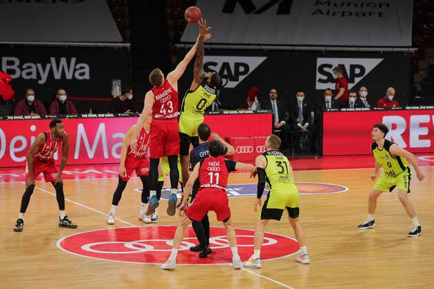 Tip Off of the match GER, FC Bayern Basketball vs medi bayreuth, Basketball, easy Credit BBL, season 2020 2021, 06 04 2021, GER, FC Bayern Basketball vs medi bayreuth, Basketball, easy Credit BBL, season 2020 2021, 06 04 2021, Munich. Copyright: xEIBNER MarcelxEngelbrechtx EP_EER