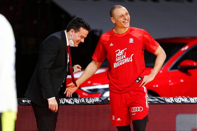 29 Matchday of the easyCredit BBL Basketball Bundesliga on 06 April 2021at the Audi Dome in Munich Bavaria Germany Season 2020 2021 FC Bayern München vs Medi Bayreuth Robin Amaize FC Bayern München 15 right Raoul Korner Medi Bayreuth coach left