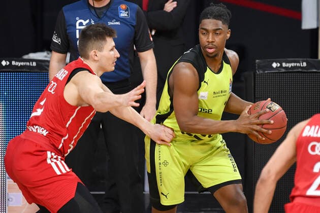 Frank BARTLEY BT on the ball, Action Basketball 1 Bundesliga FC Bayern Muenchen medi Bayreuth on 06 04 2021 A U D I D O M E
