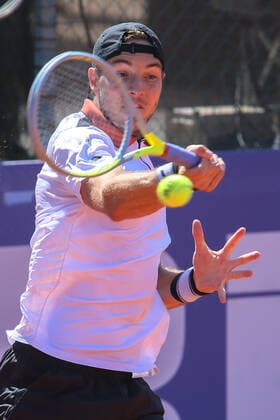 2021 Sardegna Open Tennis - 20210406 CAGLIARI, ITALY, APR 06: Jan Lennard Struff in action during the ATP, Tennis Herren Tour 250 Sardegna Open tennis match in Cagliari, Italy on April 06, 2021. Cagliari Tennis Club Cagliari Italy 6463_236796 Copyright: xGiampieroxSposito PentaxPressx