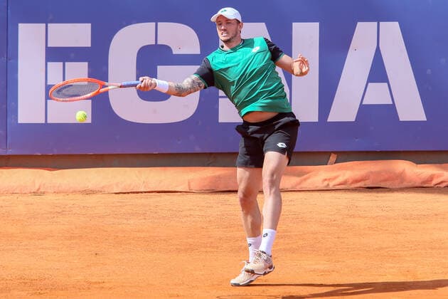 2021 Sardegna Open Tennis - 20210406 CAGLIARI, ITALY, APR 06: Dennis Novak in action during the ATP, Tennis Herren Tour 250 Sardegna Open tennis match in Cagliari, Italy on April 06, 2021. Cagliari Tennis Club Cagliari Italy 6463_236820 Copyright: xGiampieroxSposito PentaxPressx