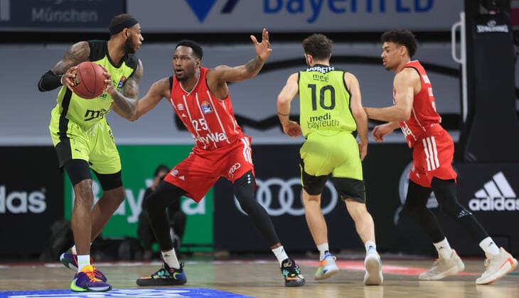 06 04 2021, FC Bayern Basketball vs Media Bayreuth, Audi Dome Muenchen Sport, in picture Derek Pardon Medi Bayreuth , JaJuan Johnson FCB Basketball , Bastian Doreth Medi Bayreuth , Wade Baldwin FCB Basketball