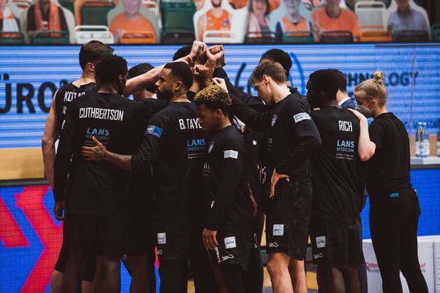 easyCredit BBL 29 Matchday RASTA Vechta vs Hamburg Towers, 07 04 2021 Team of Hamburg Towers easyCredit BBL 29 Matchday RASTA Vechta vs Hamburg Towers on 07 04 2021 in Vechta RASTA Dome , Germany, Copyright: xBEAUTIFULxSPORTS Neddermannx