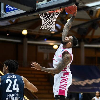 James Thompson IV Telekom Baskets Bonn at the basket, GER, HAKRO Merlins Crailsheim vs Telekom Baskets Bonn, 07 04 2021, 29 Spieltag easycredit Basketball Bundesliga, Spielzeit 2020 2021 GER, HAKRO Merlins Crailsheim vs Telekom Baskets Bonn, 07 04 2021, 29 Spieltag easycredit Basketball Bundesliga, Spielzeit 2020 202 Crailsheim Copyright: xEibnerxPressefoto MichaelxMemmlerx EP_MMR
