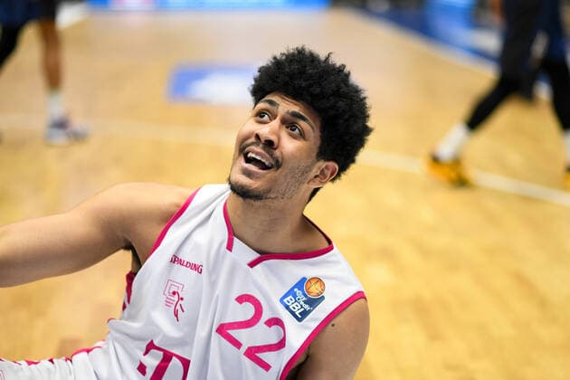 Gabriel De Oliveira Telekom Baskets Bonn complains to the referee, GER, HAKRO Merlins Crailsheim vs Telekom Baskets Bonn, 07 04 2021, 29 Matchday easycredit Basketball Bundesliga, Season 2020 2021 GER, HAKRO Merlins Crailsheim vs Telekom Baskets Bonn, 07 04 2021, 29 Matchday easycredit Basketball Bundesliga, Season 2020 202 Crailsheim Copyright: xEibnerxPressefoto MichaelxMemmlerx EP_MMR