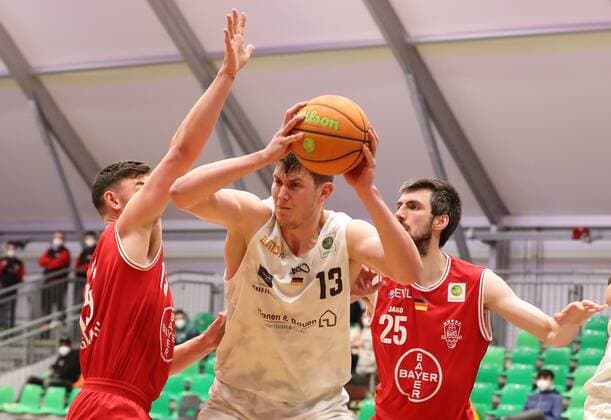 07 04 2021 Basketball Saison 2019 2020 2 Bundesliga Pro A 12 Spieltag Nürnberg Falcons Basketball Club NBC Bayer Giants Leverkusen DaMa Luca Kahl 15, Bayer Giants Leverkusen Jonathan Maier 13, Nürnberg Falcons BC NBC Michael Kuczmann 25, Bayer Giants Leverkusen
