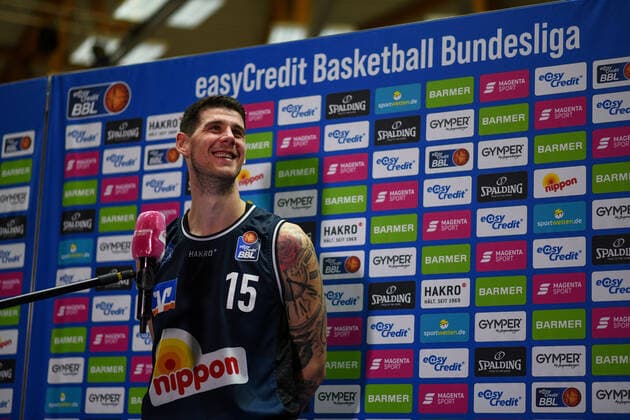 Bogdan Radosavljevic HAKRO Merlins Crailsheim at Magenta Sport interview is happy about the Play Off entry, GER, HAKRO Merlins Crailsheim vs Telekom Baskets Bonn, 07 04 2021, 29 Spieltag easycredit Basketball Bundesliga, Spielzeit 2020 2021 GER, HAKRO Merlins Crailsheim vs Telekom Baskets Bonn, 07 04 2021, 29 Spieltag easycredit Basketball Bundesliga, Spielzeit 2020 202 Crailsheim Copyright: xEibnerxPressefoto MichaelxMemmlerx EP_MMR